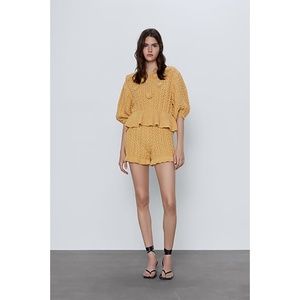 ZARA TEXTURED KNIT SWEATER AND SHORTS SET - MUSTARD
